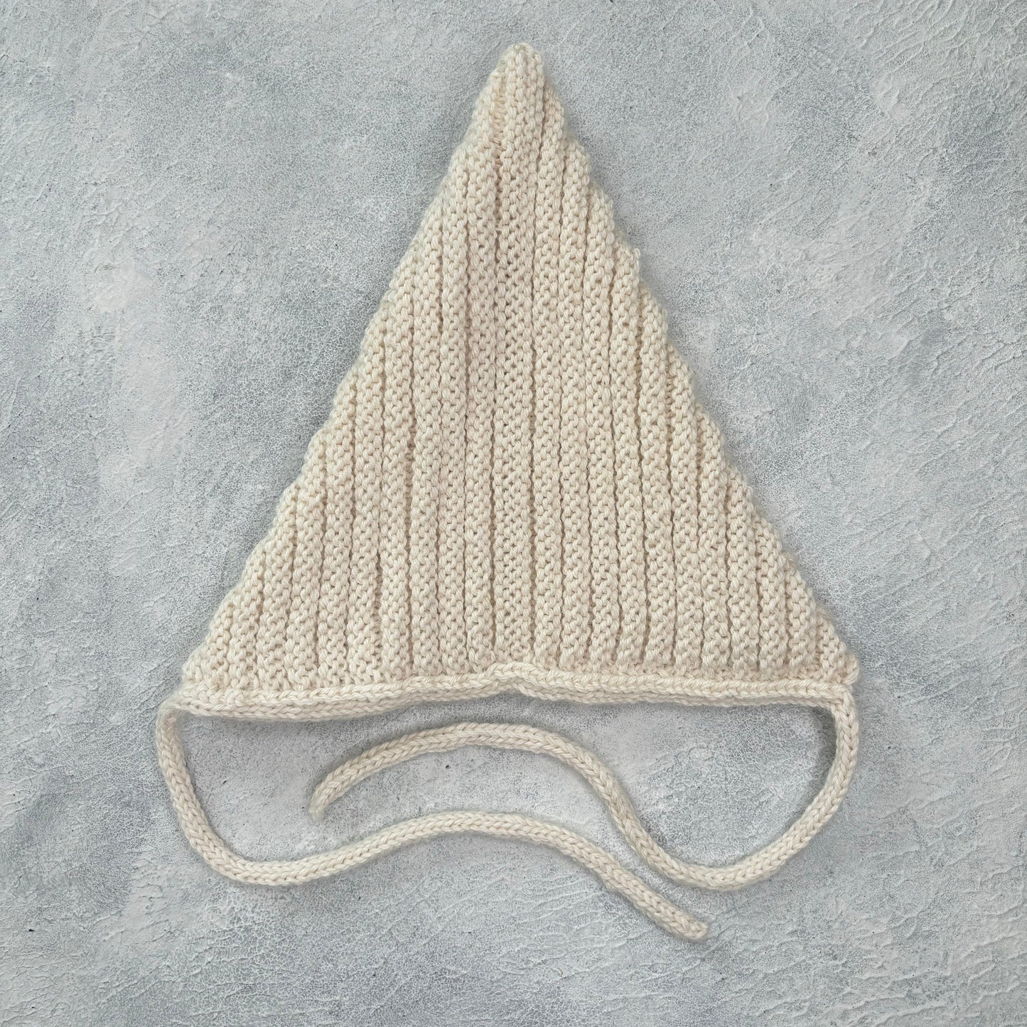 Bonnet Zipfelmütze, KU 45cm // gestrickt